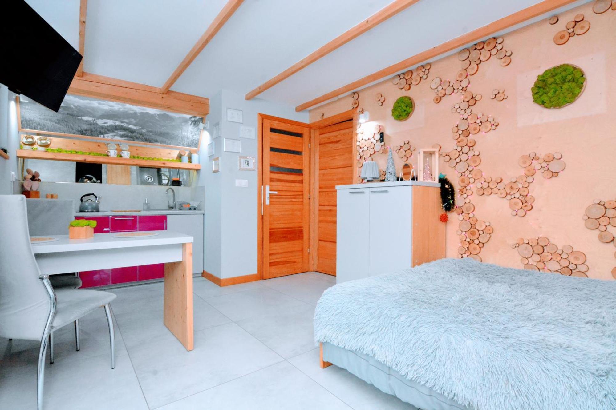 Lux Houses W Domku Tylko Dwa Apartamentyz Jacuzzi Zewnetrznym Groń المظهر الخارجي الصورة