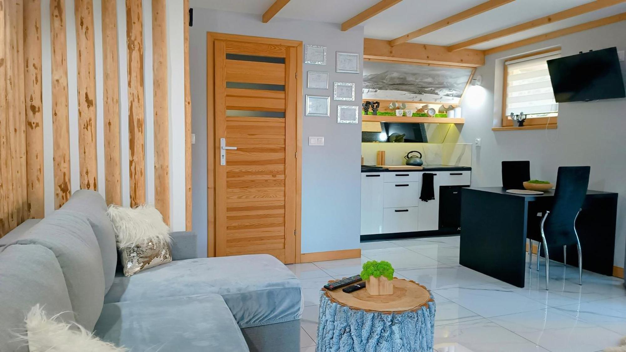 Lux Houses W Domku Tylko Dwa Apartamentyz Jacuzzi Zewnetrznym Groń المظهر الخارجي الصورة